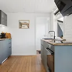 Semesterbostad Aida - 400m From The Sea By Interhome