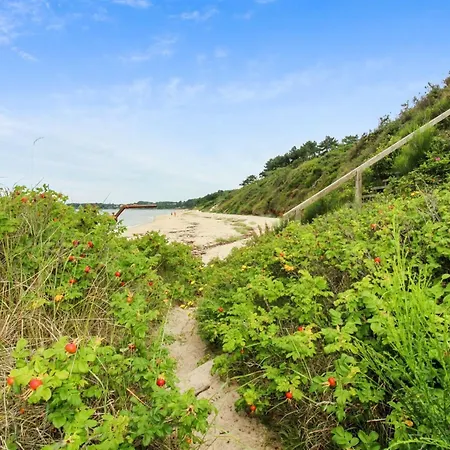 Aida - 400m From The Sea By Interhome Semesterbostad *