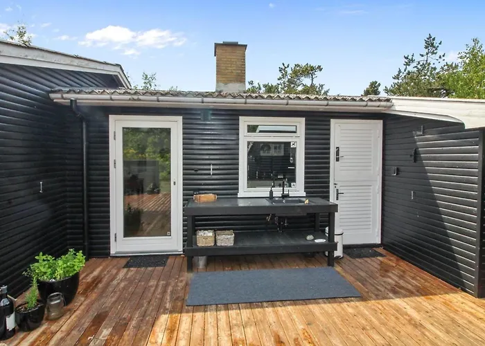 Aida - 400m From The Sea By Interhome *